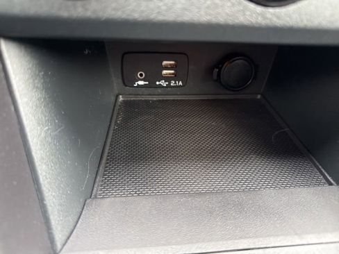 Used 2023 Subaru Crosstrek 2.0i Premium image 19