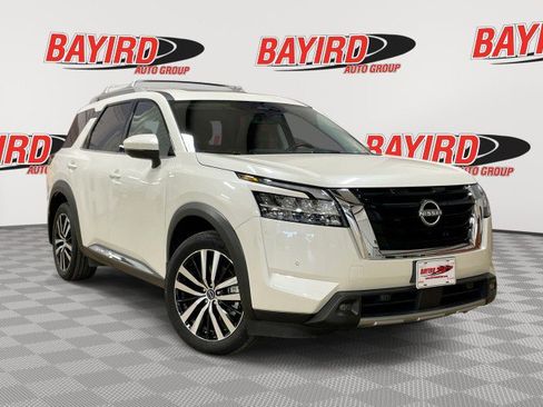Used 2024 Nissan Pathfinder Platinum w/ Cargo Package AWD/4WD image 1