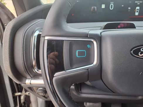 New 2025 Ford Expedition Platinum w/ Stealth Appearance Package image 38