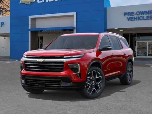 New 2026 Chevrolet Traverse High Country w/ LPO, Floor Liner Package AWD/4WD image 6