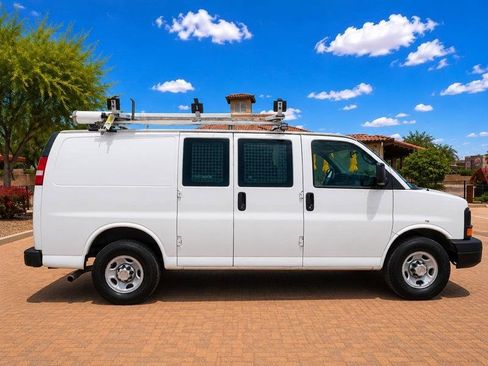 Used 2013 Chevrolet Express 2500 RWD image 5