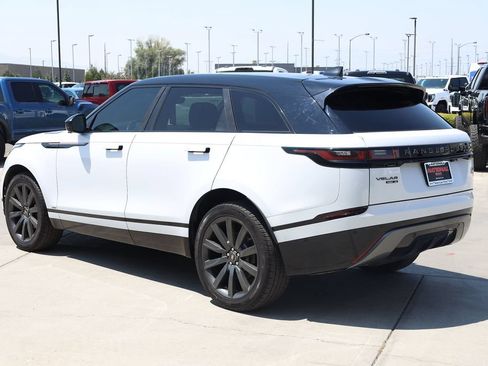 Used 2018 Land Rover Range Rover Velar R-Dynamic SE AWD/4WD image 4