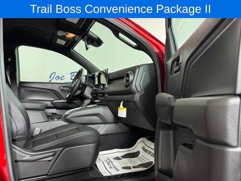 Used 2026 Chevrolet Colorado Trail Boss AWD/4WD image 15