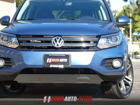 Used 2017 Volkswagen Tiguan SEL FWD image 16