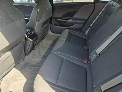 Used 2025 Lucid Air Touring AWD/4WD image 25