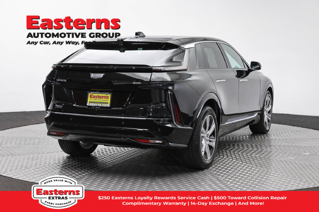 Used 2024 Cadillac Lyriq Tech w/ Driver Assist Package AWD/4WD image 6