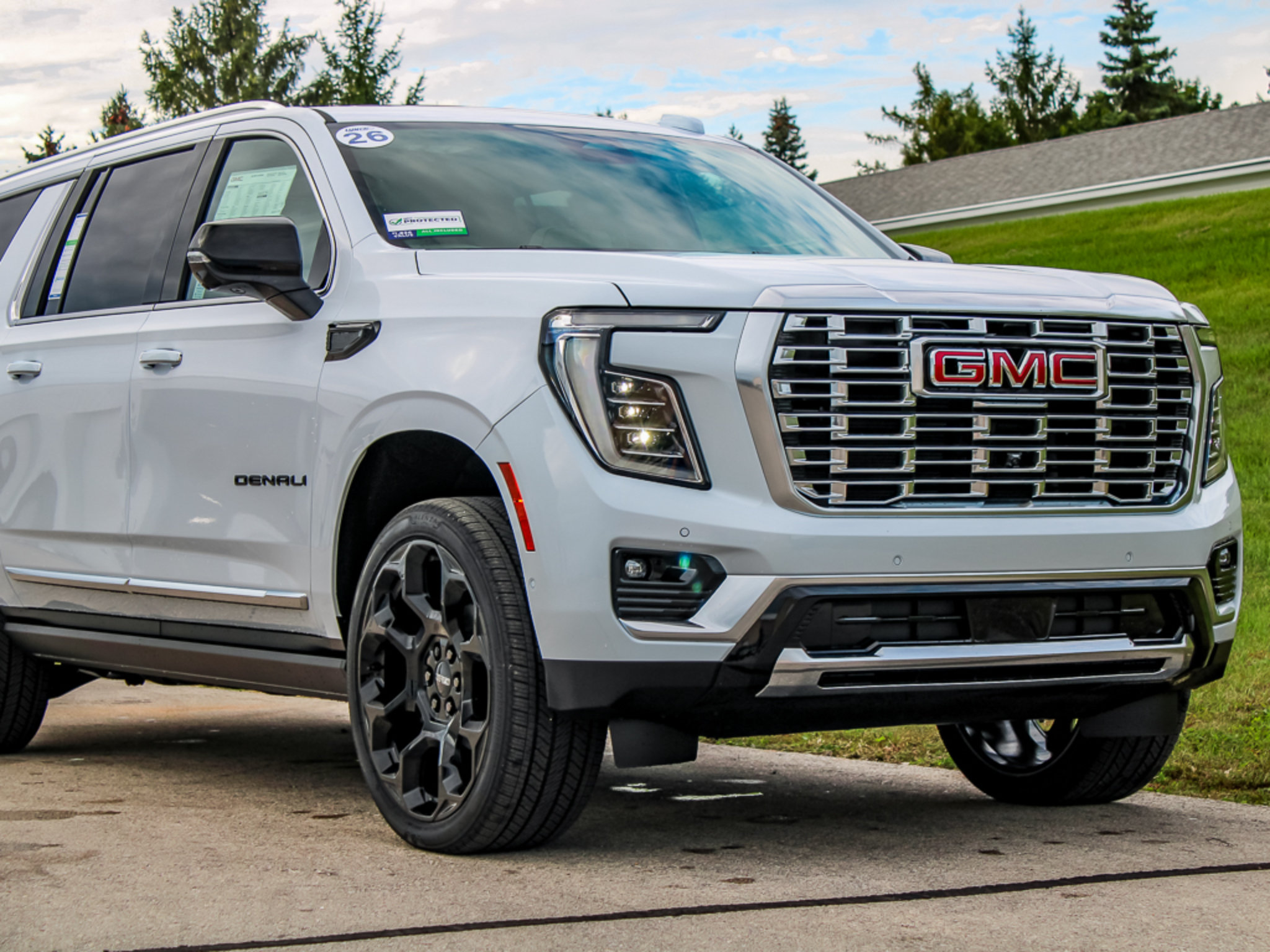 New 2026 GMC Yukon XL Denali w/ Denali Reserve Package AWD/4WD image 8