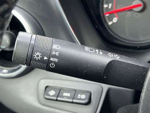 Used 2016 Chevrolet Camaro SS image 27