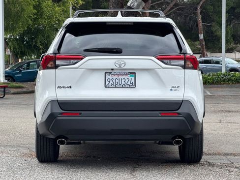 Certified 2025 Toyota RAV4 XLE AWD/4WD image 4