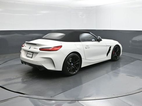 Used 2024 BMW Z4 sDrive30i w/ Premium Package image 8