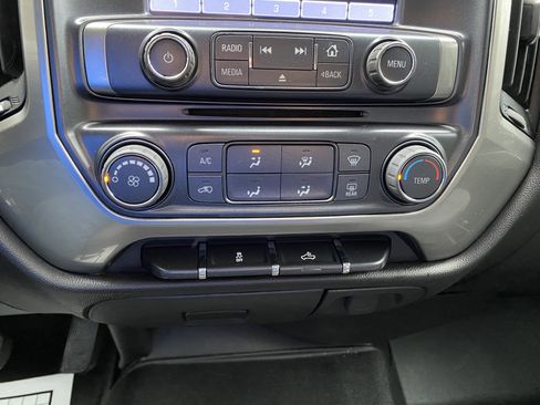 Used 2018 Chevrolet Silverado 3500 LT image 28