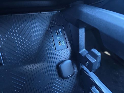 Used 2024 Toyota Tacoma TRD Sport image 28