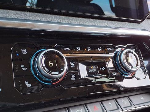 Used 2024 GMC Sierra 1500 Denali w/ Denali Reserve Package image 8