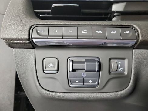 Certified 2023 Cadillac Escalade ESV Sport w/ LPO, ONYX Package image 32