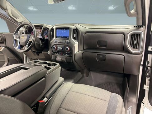Used 2022 Chevrolet Silverado 1500 LT image 29