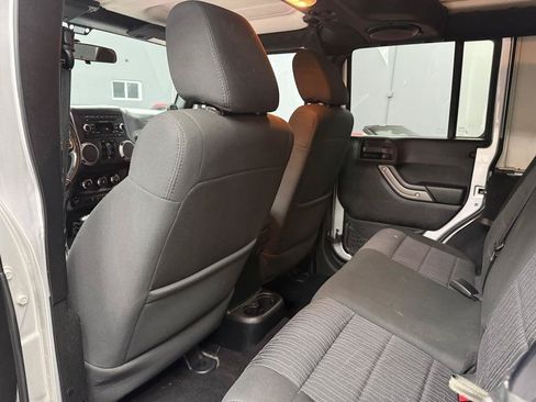 Used 2012 Jeep Wrangler Unlimited Sport AWD/4WD image 11