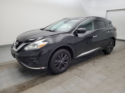 Used 2017 Nissan Murano SV w/ Premium Plus Package image 2