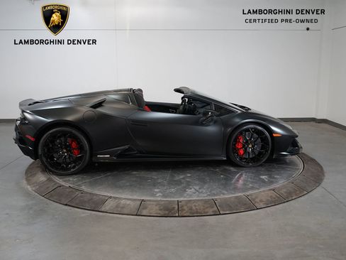 Used 2023 Lamborghini Huracan EVO image 6