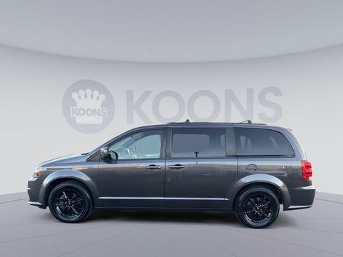 Used 2019 Dodge Grand Caravan GT FWD image 2