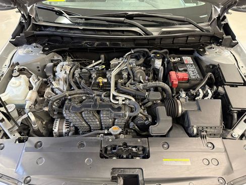 Used 2023 Nissan Altima 2.5 SR w/ SR Premium Package image 22
