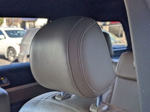 Used 2016 Ford Explorer XLT w/ Equipment Group 202A image 13