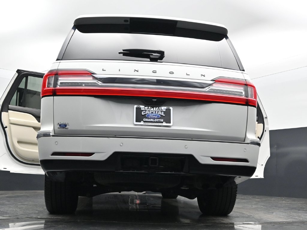Used 2021 Lincoln Navigator L Black Label w/ Cargo Convenience Package AWD/4WD image 40
