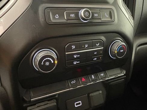 Used 2020 Chevrolet Silverado 1500 Custom w/ Custom Value Package RWD image 36