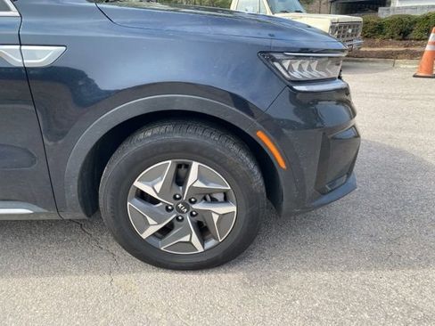 Used 2021 Kia Sorento EX image 18