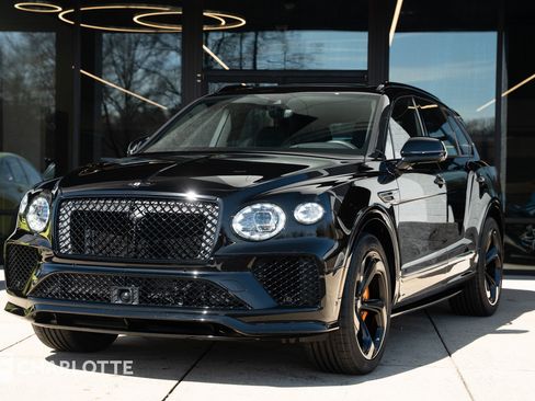 Used 2025 Bentley Bentayga AWD/4WD image 8