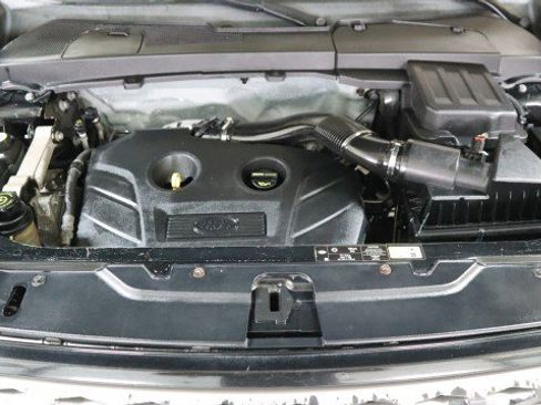 Used 2014 Land Rover LR2 HSE image 22