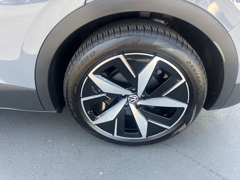 Used 2023 Volkswagen ID.4 Pro S image 6