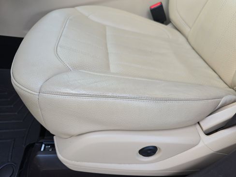 Used 2018 Mercedes-Benz GLE 350 4MATIC image 30