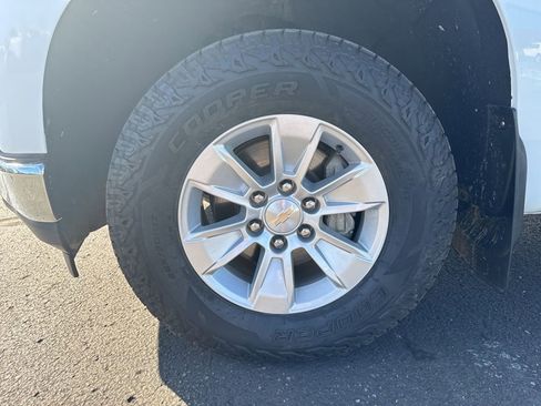 Used 2021 Chevrolet Silverado 1500 LT image 25