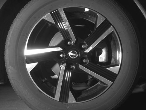 Used 2025 Nissan Sentra SV image 13