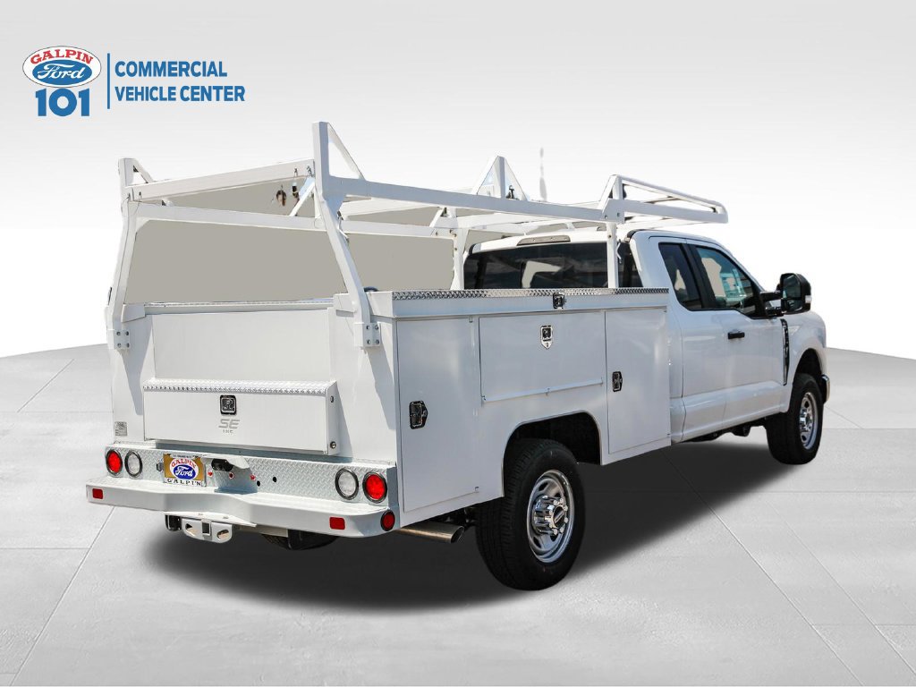 New 2025 Ford F350 XL w/ XL Chrome Package AWD/4WD image 4