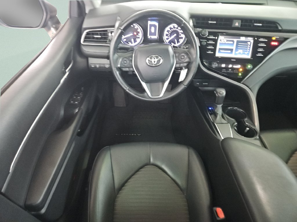 Used 2020 Toyota Camry SE FWD image 12