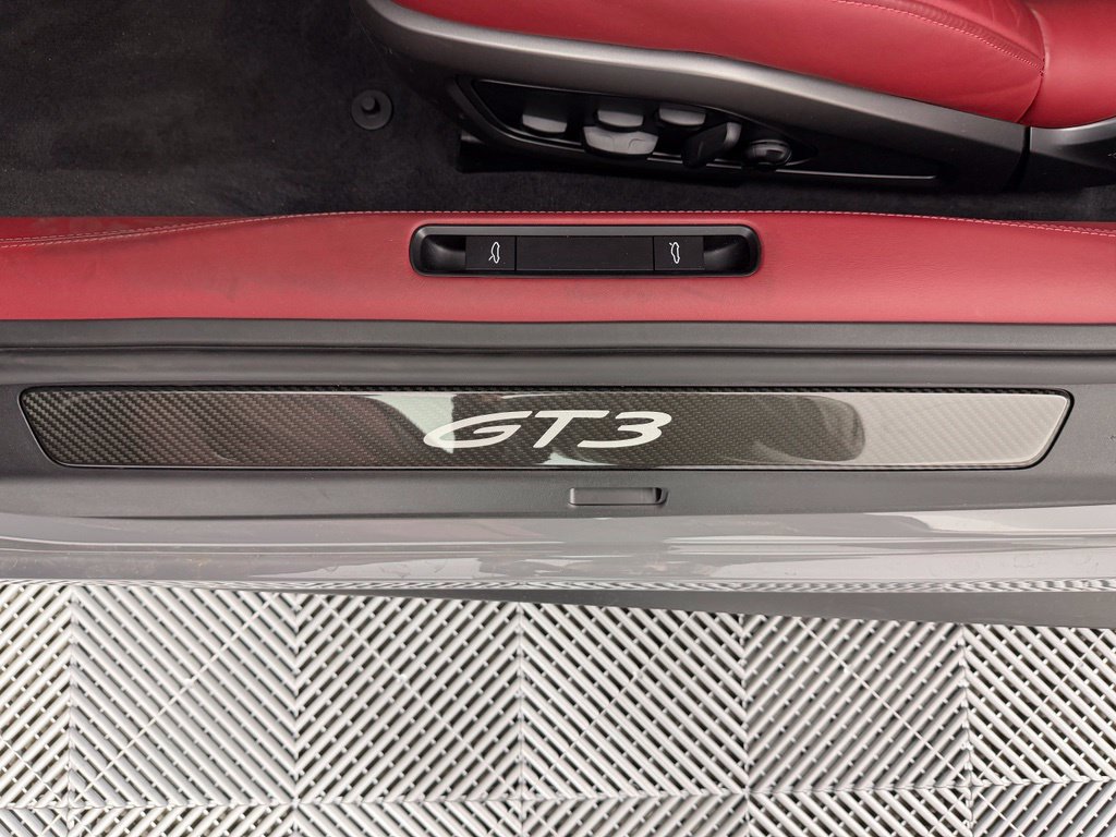 Certified 2022 Porsche 911 GT3 RWD image 21