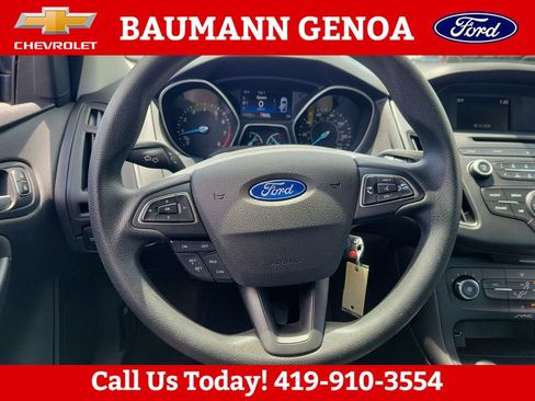 Used 2015 Ford Focus SE FWD image 14