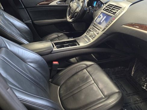 Used 2019 Lincoln MKZ Reserve w/ Luxury Package image 4