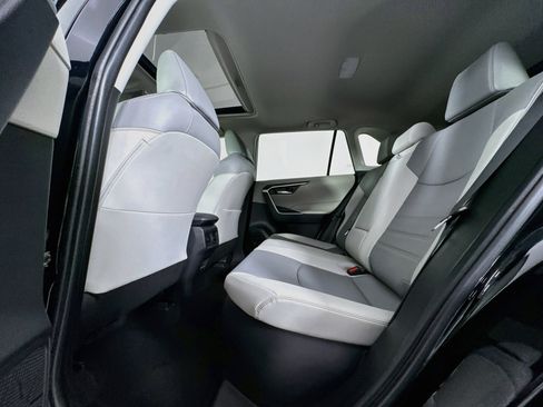 Certified 2022 Toyota RAV4 XLE Premium AWD/4WD image 24