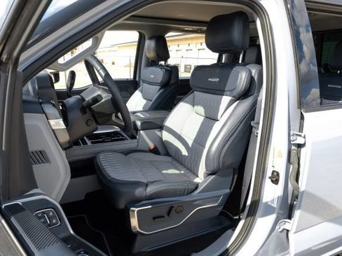Used 2024 Ford F350 Limited w/ FX4 Off-Road Package AWD/4WD image 44
