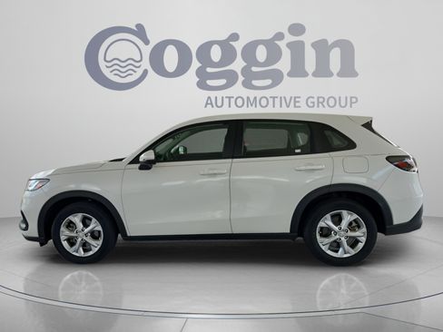 Certified 2023 Honda HR-V LX image 2