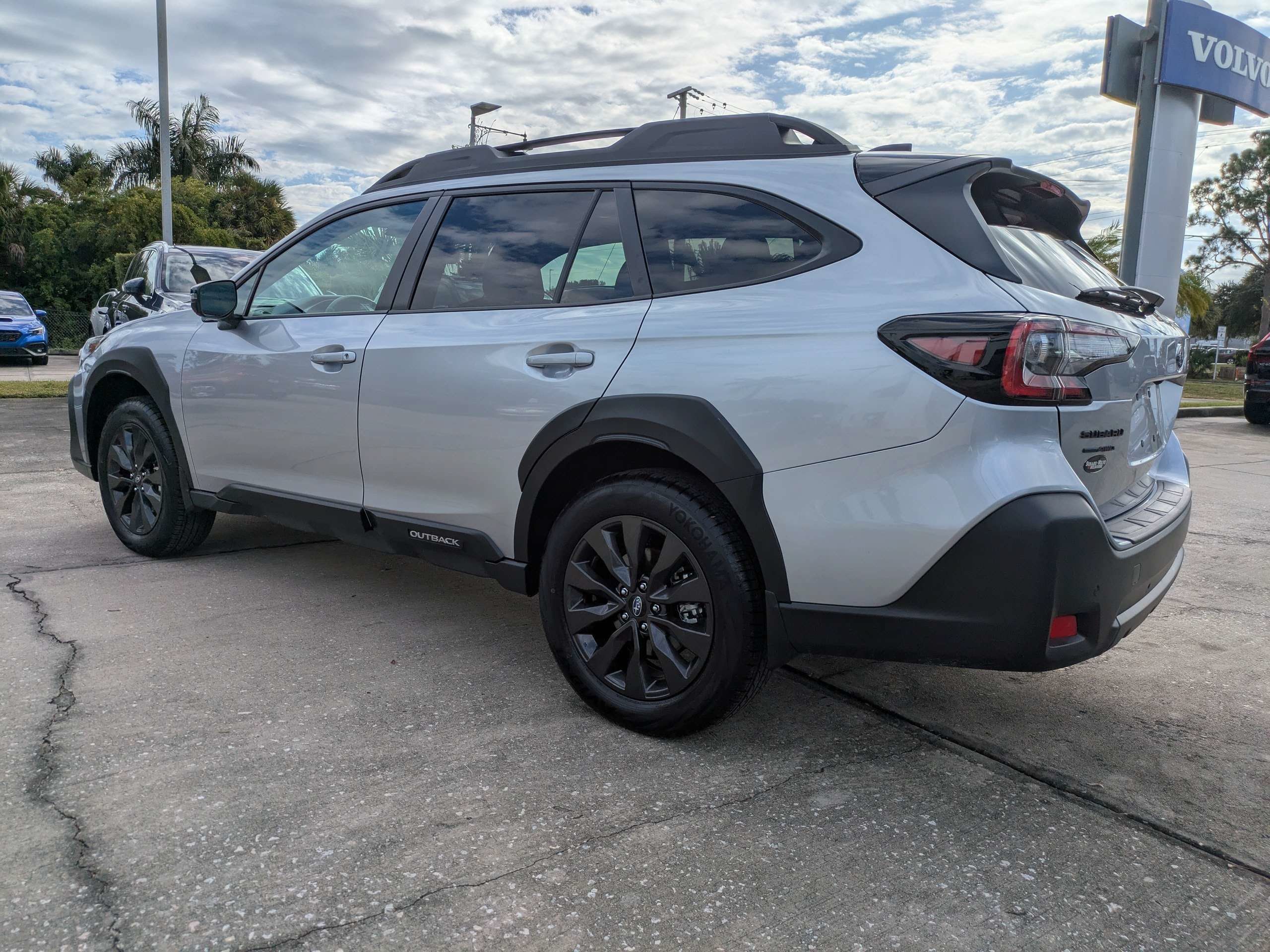 Used 2025 Subaru Outback Onyx Edition w/ Popular Package #2 AWD/4WD image 6