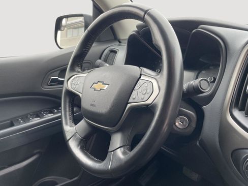 Used 2017 Chevrolet Colorado Z71 image 11