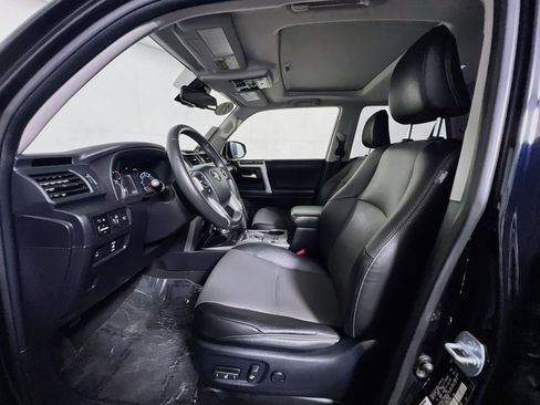 Used 2021 Toyota 4Runner SR5 Premium w/ Moonroof Package AWD/4WD image 14