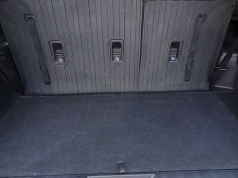 Used 2022 Subaru Ascent Touring w/ Popular Package #2A image 5