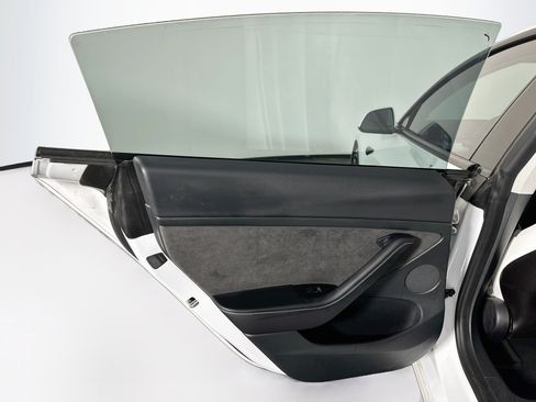 Used 2021 Tesla Model 3 Performance AWD/4WD image 25