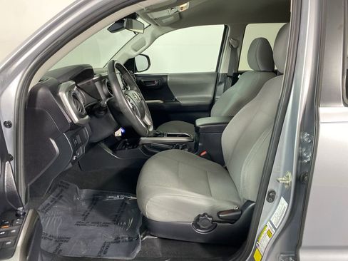 Used 2021 Toyota Tacoma SR5 image 7