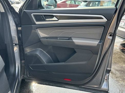 Used 2022 Volkswagen Atlas SE image 29