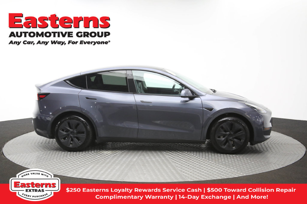 Used 2022 Tesla Model Y Long Range AWD/4WD image 41